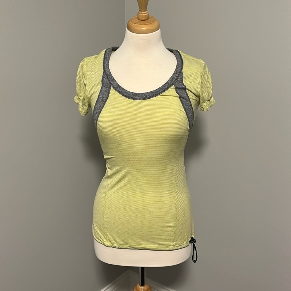 Lululemon active shirt